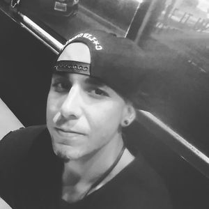 Meet your Posher, Travis